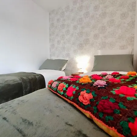 Le 111 Bed and Breakfast *