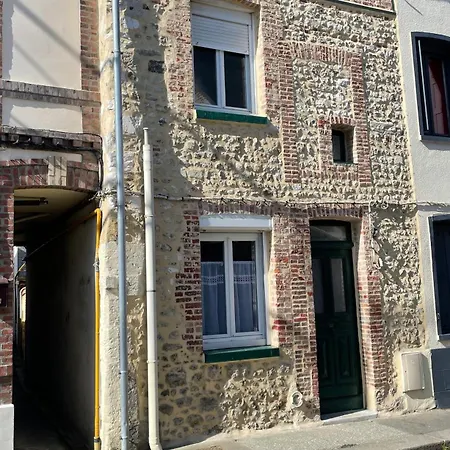 Le 111 Bed and Breakfast *